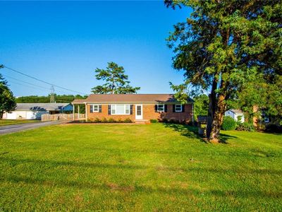 249 Farmingdale Ave, Winston Salem, NC, 27107