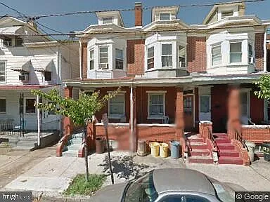 621 Division St photo 1
