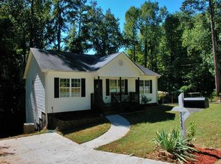 9225 Pine Tree Cir, Gainesville, GA 30506