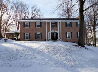 3028 Great Oak Cir NW, Canton, OH 44708