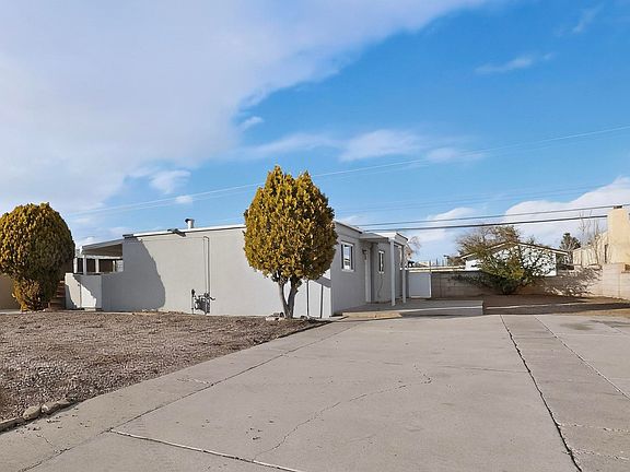 5th image of 5105 Comanche Rd NE