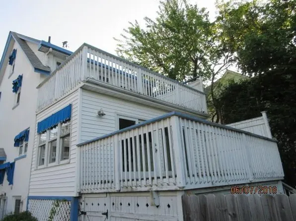 36 Navesink Ave, Atlantic Highlands, NJ 07716