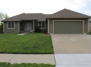 4311 SW Cambridge Ave, Topeka, KS 66610