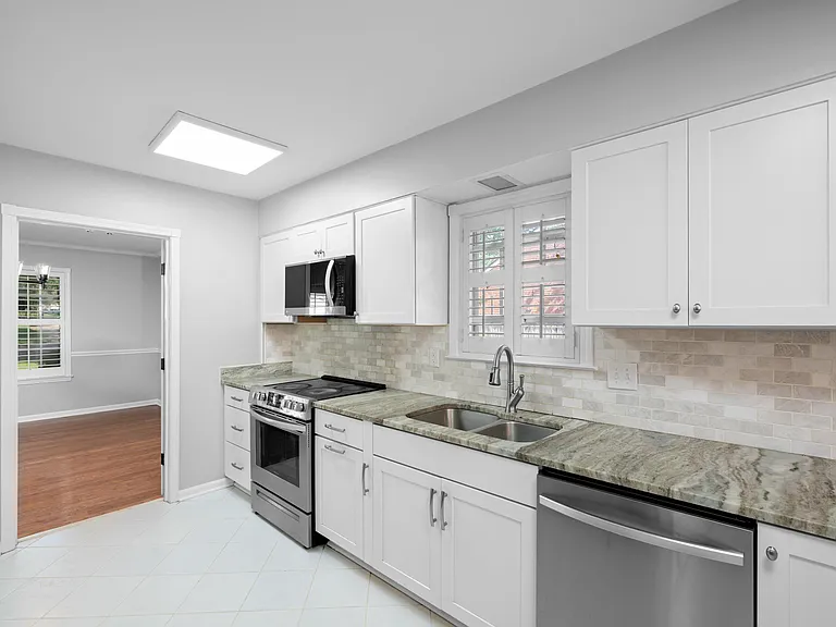 1539 Brookside Dr — Photo 13