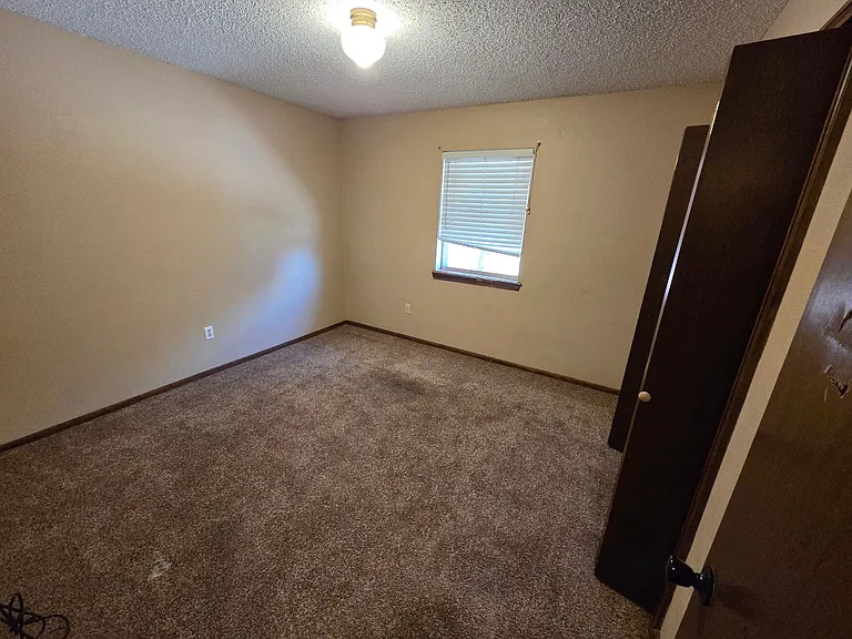 2112 Fred Daugherty Ave — Photo 9