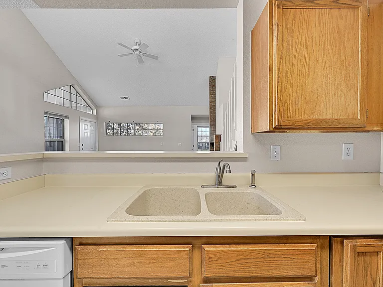 3026 W Prentice Ave #J — Photo 14