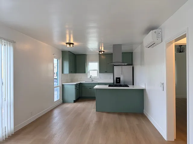 1 bed, 600 sqft, $2,350 — Photo 1