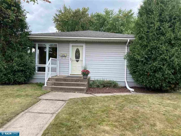 2721 Diane Ln, Hibbing, MN 55746