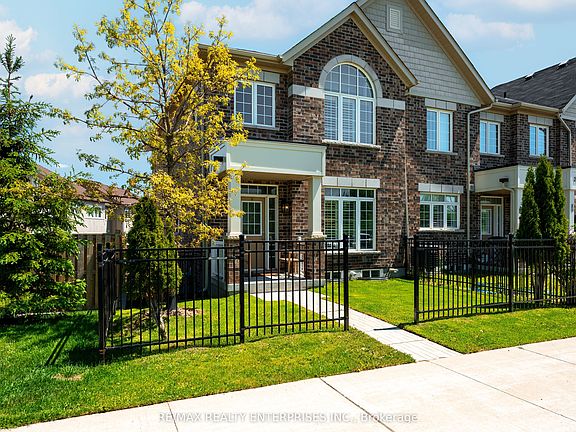 4th image of 172 Parkinson Cres #25