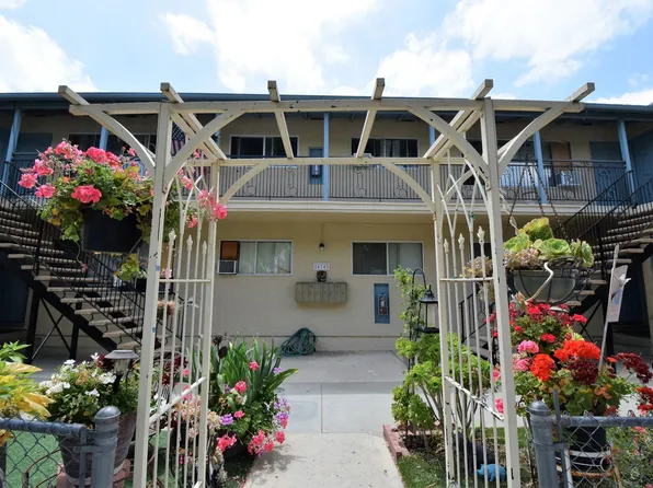 24743, 24743 Apple St #3, Newhall, CA 91321