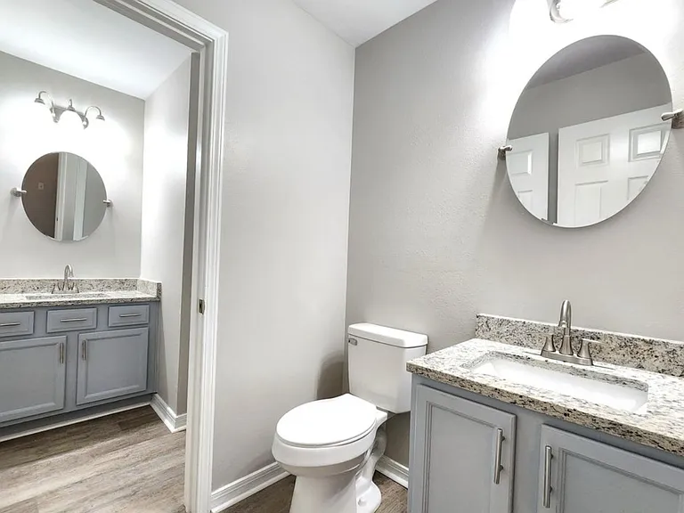 14031 Seymour Dr — Photo 27