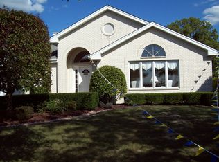 8725 Coventry Dr, Woodridge, IL