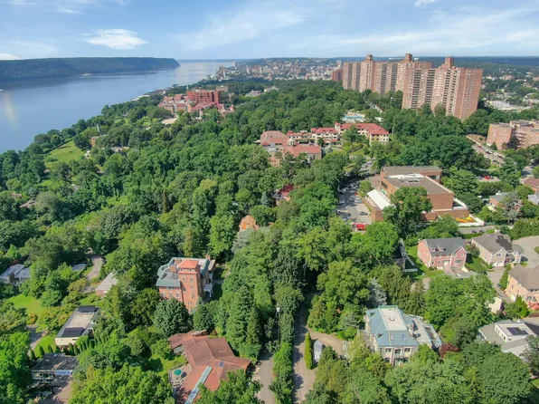 5440 Independence Avenue image 28 of 36