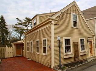 7 Circle St, Marblehead, MA 01945