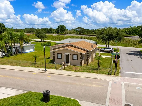 1101 DR MARTIN L KING JR WAY, HAINES CITY, FL 33844