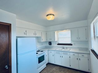 4586 S 14th St #3, Milwaukee, WI 53221