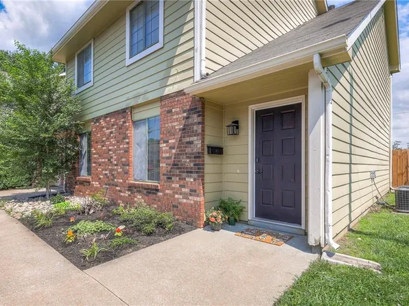 2406 Alabama St Unit 9D, Lawrence, KS 66046