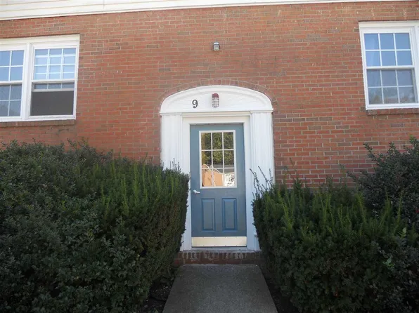 9-6 Huguenot St, New Paltz, NY 12561