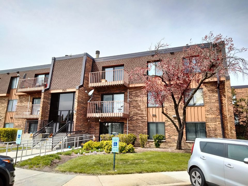 1st image of 733 Limerick Ln APT 3C