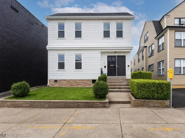 135 Tremont Ave, East Orange City, NJ 07018