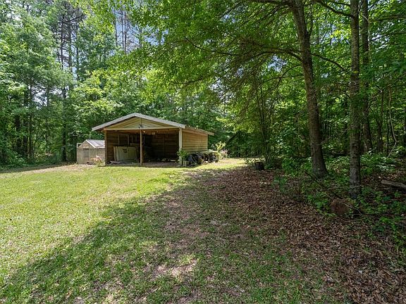 3rd image of 185 Earlestead Dr