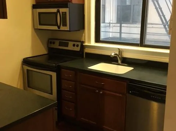 2104 O St NW APT 2, Washington, DC 20037