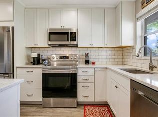 120 Sparrow Dr APT 104, Royal Palm Beach, FL 33411