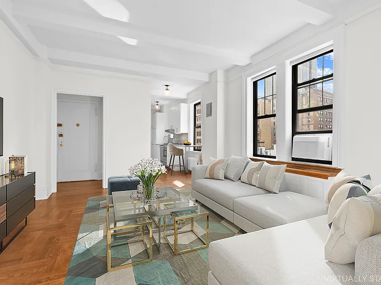 269 W 72nd St #9C — Photo 2