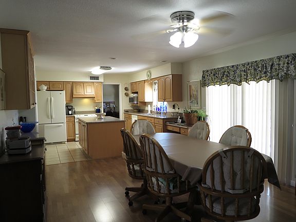 5th image of 5110 E Enid Ave