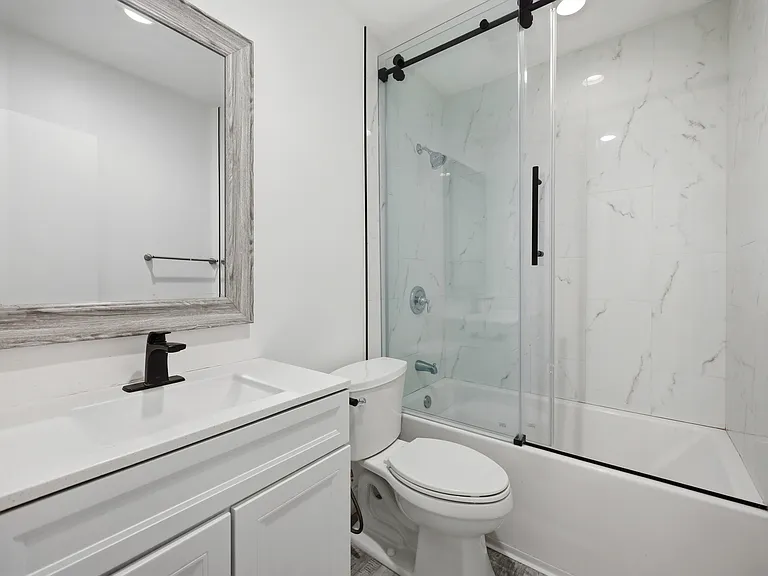 2561 W Avenue 30 #5 — Photo 12
