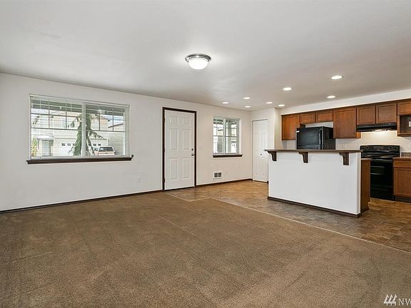 5th image of 14705 47th Ave NE