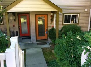 206 24th Ave E, Seattle, WA 98112