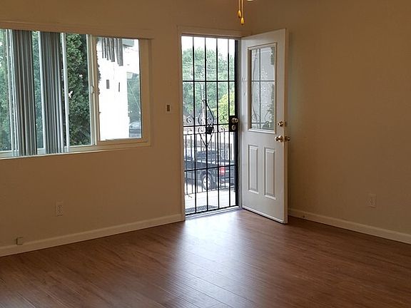 4th image of 7625 Sturgess Ave