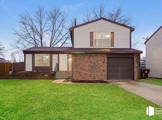 20600 S Acorn Ridge Dr, Frankfort, IL 60423