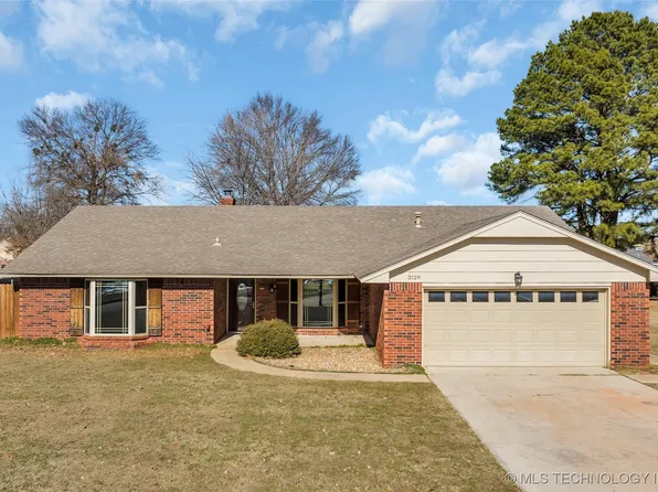 3129 Woodside Dr, Ardmore, OK 73401