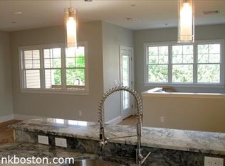 22 Peters St #3, Cambridge, MA 02139