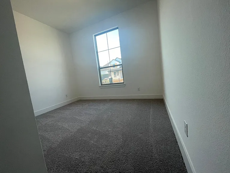 1164 Saddle Ridge Dr — Photo 30