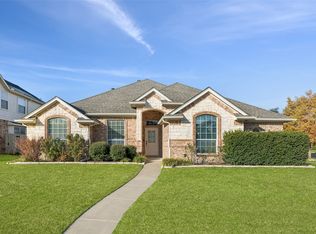 100 Lorient Dr, Mansfield, TX 76063