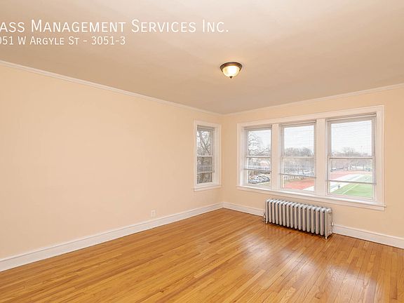 3rd image of 3051 W Argyle St APT 3