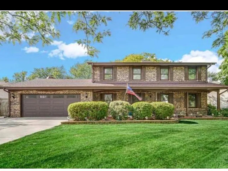 1224 N Hickory Trl — Photo 3