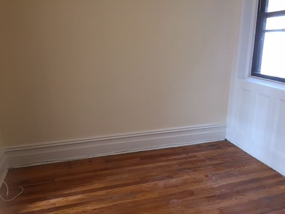 5th image of 215 E 86th St APT 5W