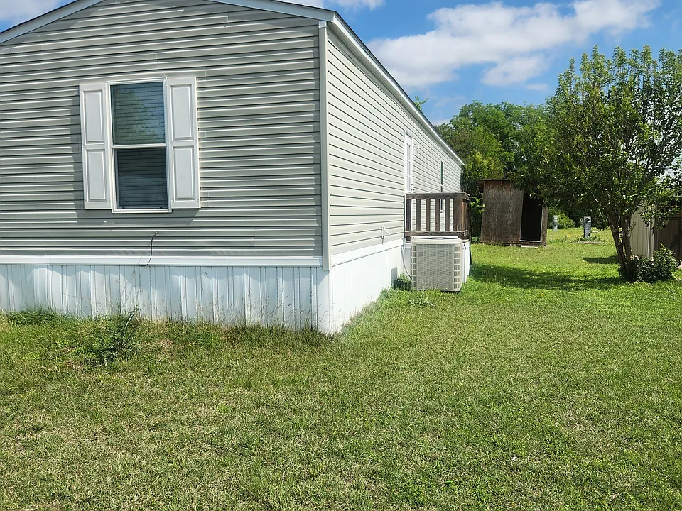26 Willow Dr