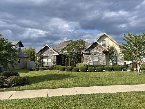 2816 Hawks Landing Blvd Photo 1