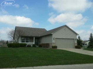 8032 Pagels Dr, Grand Blanc, MI 48439