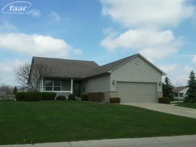 8032 Pagels Dr photo 1