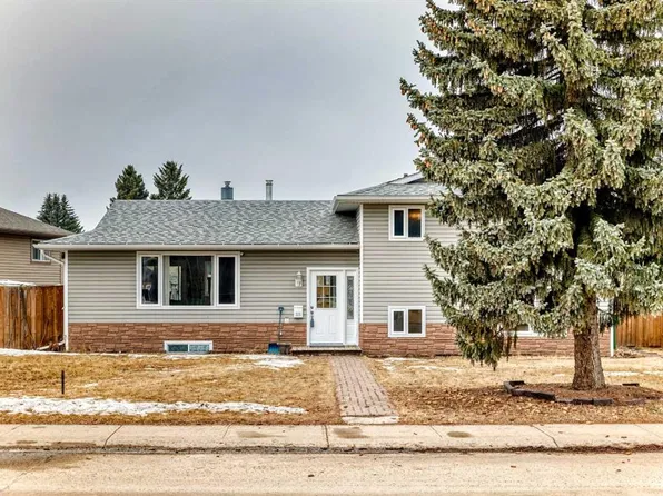 315 E Barrett Dr, Red Deer, AB T4R 1J1