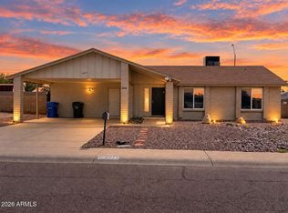 2913 W Woodridge Dr, Phoenix, AZ 85053
