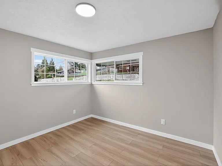 2404 Bloyd St — Photo 19
