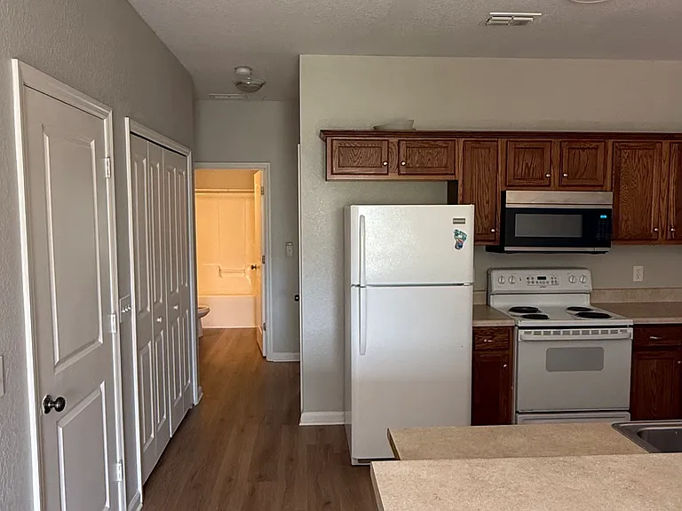 2611 McKeithen Ct — Photo 1