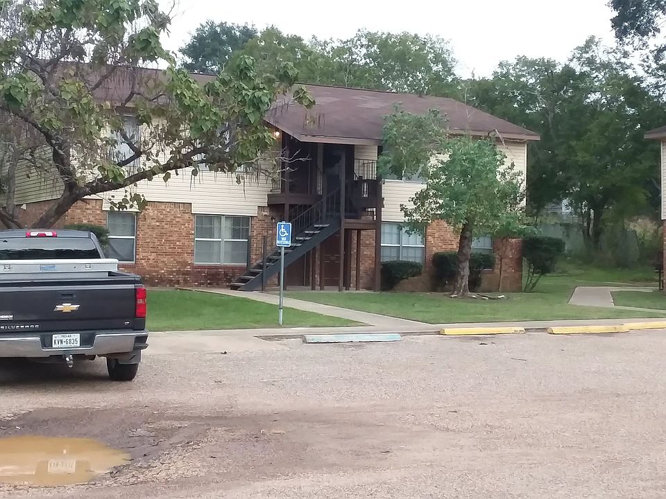 Briarcrest Apartments 208 E Wells St Madisonville TX Zillow